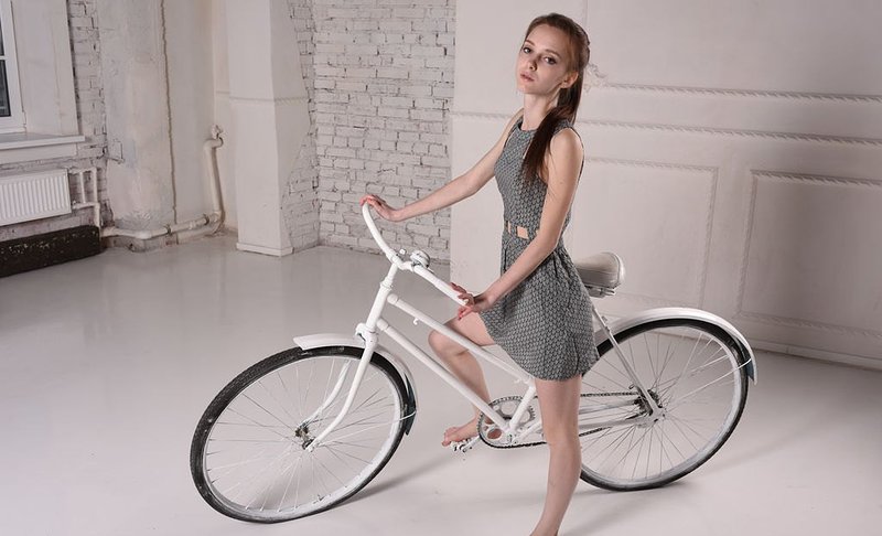 Полина, 19 лет, 1 размер груди